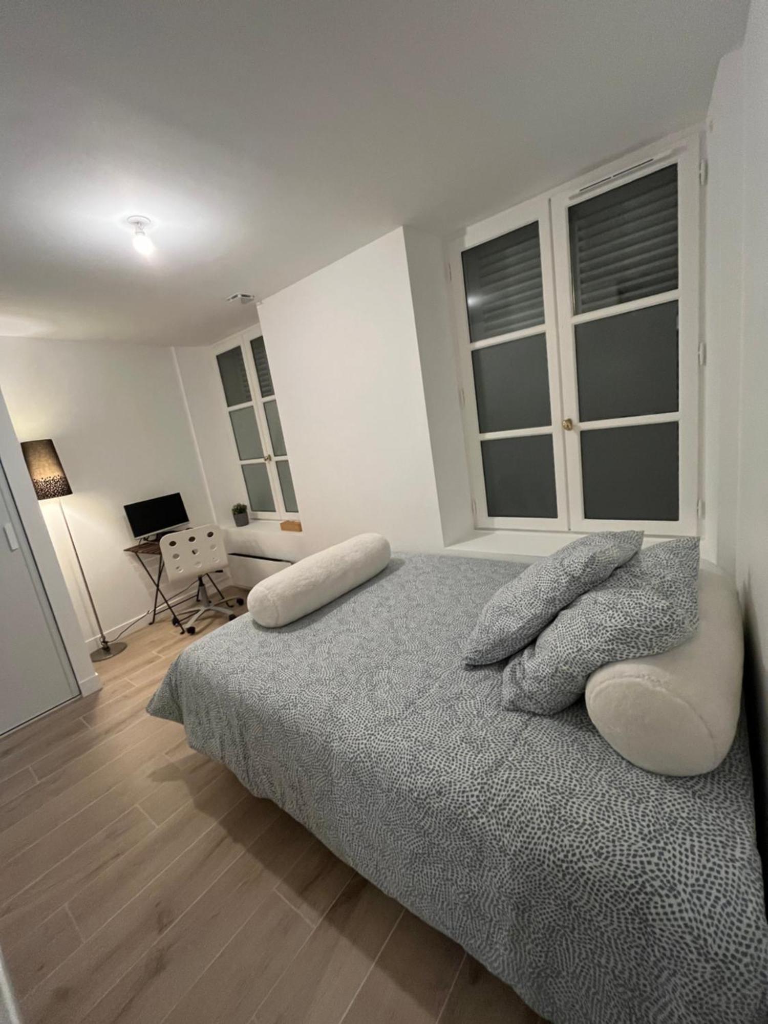 Chambre Chez Habitant Douche Wc Prives - Calme - Terrasse サン＝ジェルマン＝アン＝レー エクステリア 写真
